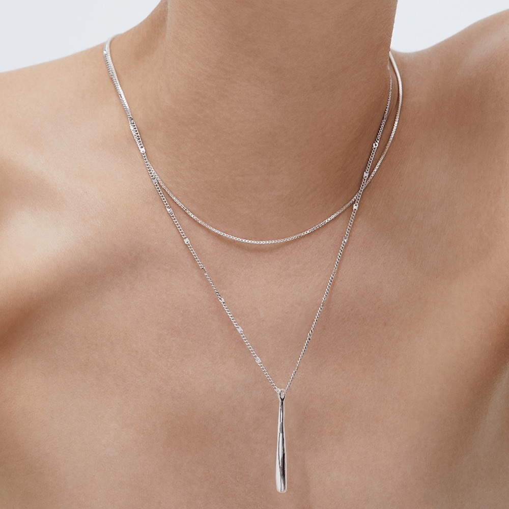 Leana Pendant